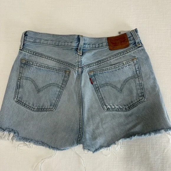 Levi 501 shorts - Picture 3 of 4